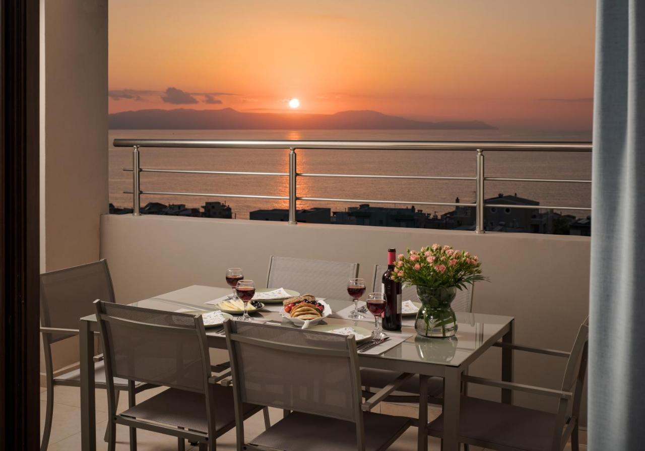 Overview Chania With Sea View And Amazing Sunset Exteriér fotografie