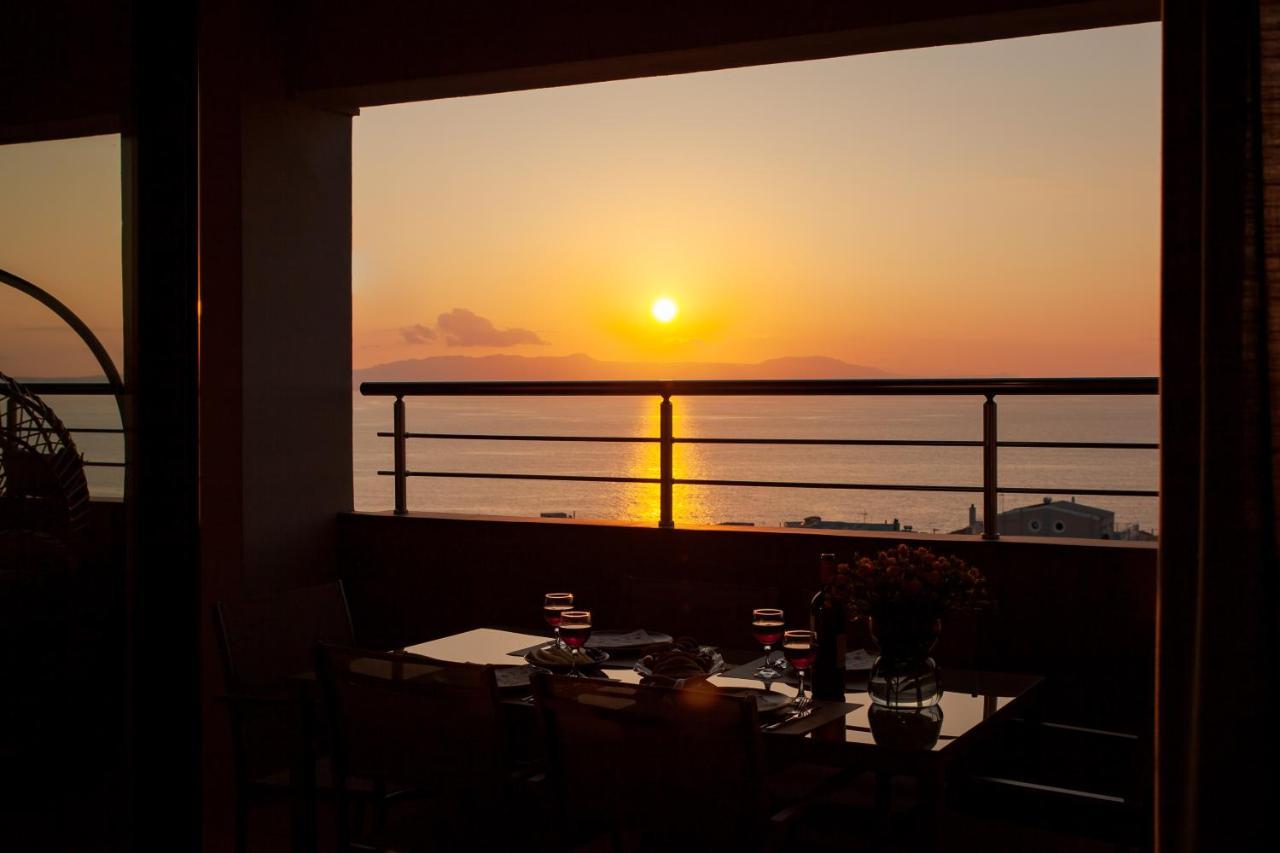 Overview Chania With Sea View And Amazing Sunset Exteriér fotografie