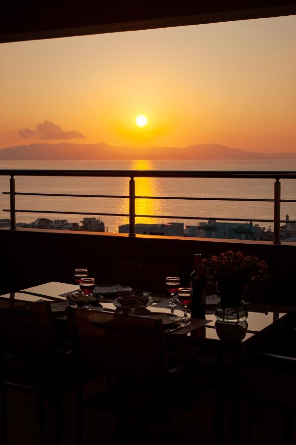 Overview Chania With Sea View And Amazing Sunset Exteriér fotografie